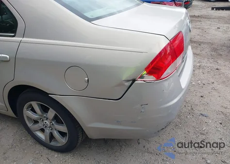 2010 Mercury Milan Premier из США, поврежденный, VIN 3MEHM0JAXAR664899